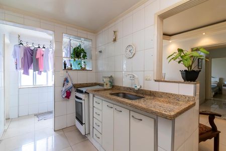 Apartamento à venda com 71m², 2 quartos e 1 vaga Apartamento à venda com 71m², 2 quartos e 1 vagaCozinha