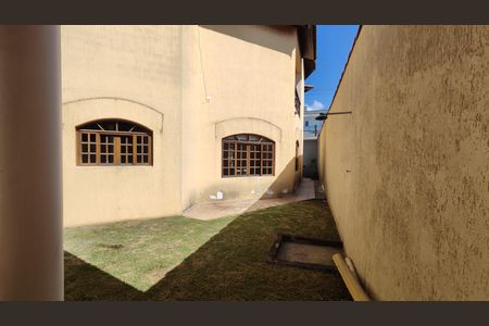 Casa para alugar com 413m², 3 quartos e 5 vagas Casa para alugar com 413m², 3 quartos e 5 vagasQuintal