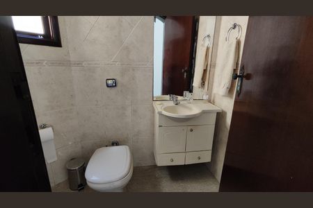 Casa para alugar com 413m², 3 quartos e 5 vagas Casa para alugar com 413m², 3 quartos e 5 vagasLavabo