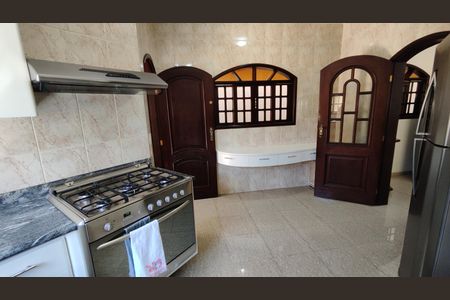 Casa para alugar com 413m², 3 quartos e 5 vagas Casa para alugar com 413m², 3 quartos e 5 vagasCozinha