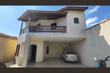 Casa para alugar com 413m², 3 quartos e 5 vagas Casa para alugar com 413m², 3 quartos e 5 vagasGaragem