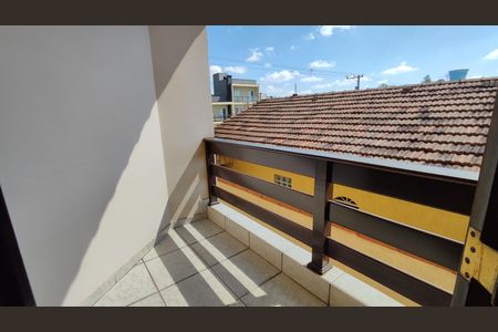 Casa para alugar com 413m², 3 quartos e 5 vagas Casa para alugar com 413m², 3 quartos e 5 vagasSacada do quarto 2