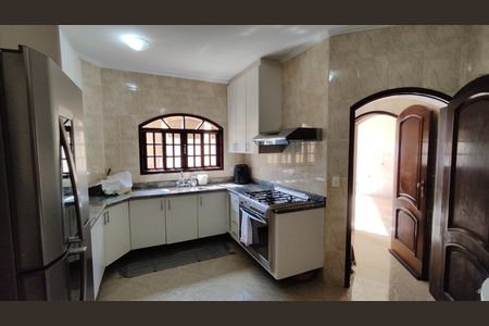 Casa para alugar com 413m², 3 quartos e 5 vagas Casa para alugar com 413m², 3 quartos e 5 vagasCozinha