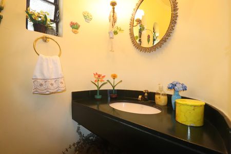 Casa à venda com 232m², 3 quartos e 4 vagasLavabo