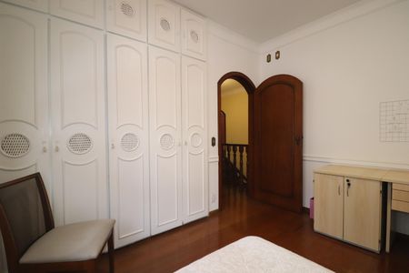 Casa à venda com 232m², 3 quartos e 4 vagasQuarto 1