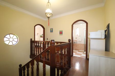 Casa à venda com 232m², 3 quartos e 4 vagasHall dos quartos