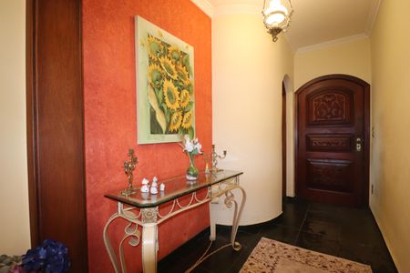 Casa à venda com 232m², 3 quartos e 4 vagasHall de entrada