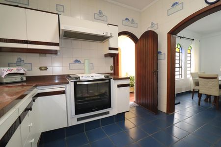 Casa à venda com 232m², 3 quartos e 4 vagasCozinha