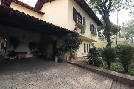 Casa à venda com 232m², 3 quartos e 4 vagasGaragem