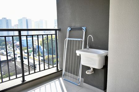 Studio à venda com 35m², 0 quarto e sem vaga Studio à venda com 35m², 0 quarto e sem vagaVaranda