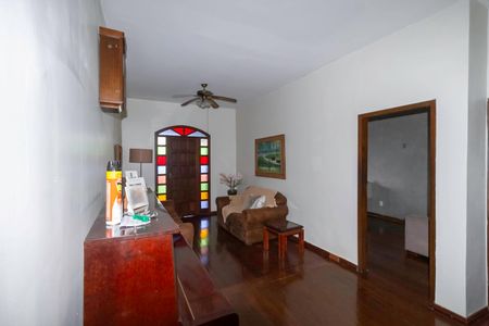 Casa à venda com 430m², 4 quartos e 6 vagasSala 3