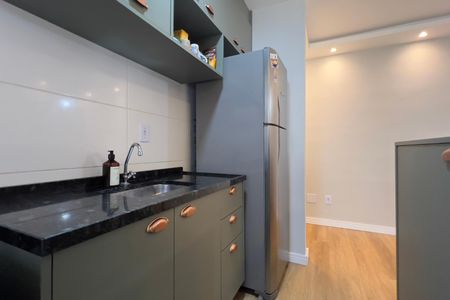Apartamento para alugar com 49m², 2 quartos e 1 vaga Apartamento para alugar com 49m², 2 quartos e 1 vagaCozinha e Área de Serviço