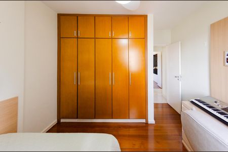 Apartamento à venda com 175m², 4 quartos e 3 vagas Apartamento à venda com 175m², 4 quartos e 3 vagasQuarto 3