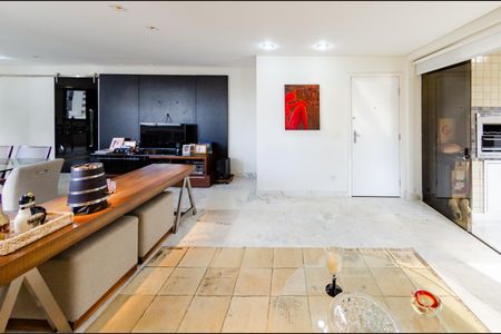 Apartamento à venda com 175m², 4 quartos e 3 vagas Apartamento à venda com 175m², 4 quartos e 3 vagasSala
