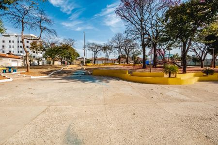 Apartamento à venda com 112m², 3 quartos e 1 vaga Apartamento à venda com 112m², 3 quartos e 1 vagaPraça a frente do Prédio