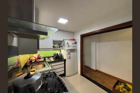 Apartamento à venda com 108m², 3 quartos e 1 vaga Apartamento à venda com 108m², 3 quartos e 1 vagaCozinha/área de serviço