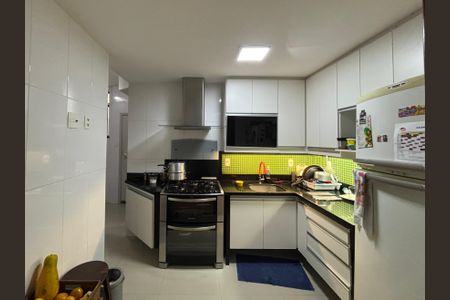 Apartamento à venda com 108m², 3 quartos e 1 vaga Apartamento à venda com 108m², 3 quartos e 1 vagaCozinha/área de serviço