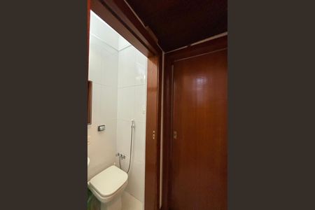 Apartamento à venda com 108m², 3 quartos e 1 vaga Apartamento à venda com 108m², 3 quartos e 1 vagaBanheiro da Suíte 2