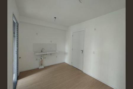 Sala/Cozinha de apartamento para alugar com 2 quartos, 30m² em Vila Santo Estefano, São Paulo