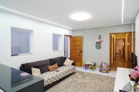 Casa à venda com 160m², 3 quartos e 2 vagasSala