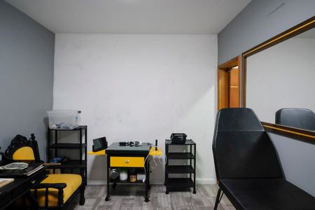 Casa à venda com 160m², 3 quartos e 2 vagasEdícula - Quarto 