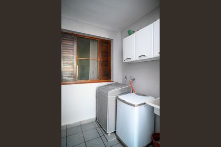 Casa à venda com 60m², 2 quartos e 2 vagas Casa à venda com 60m², 2 quartos e 2 vagasÁrea de Serviço