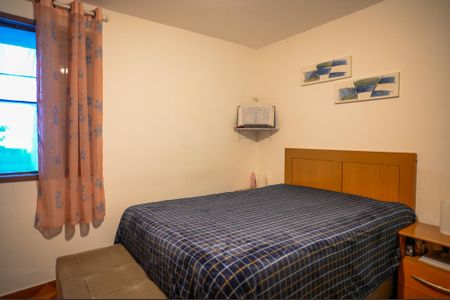 Casa à venda com 60m², 2 quartos e 2 vagas Casa à venda com 60m², 2 quartos e 2 vagasQuarto 2