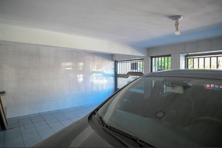 Casa à venda com 60m², 2 quartos e 2 vagas Casa à venda com 60m², 2 quartos e 2 vagasGaragem