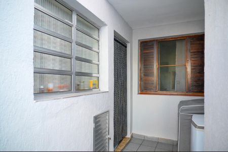 Casa à venda com 60m², 2 quartos e 2 vagas Casa à venda com 60m², 2 quartos e 2 vagasÁrea de Serviço