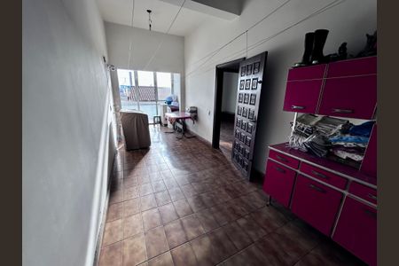 Casa à venda com 316m², 3 quartos e 2 vagas Casa à venda com 316m², 3 quartos e 2 vagasÁrea de Serviço