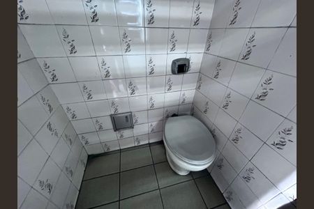 Casa à venda com 316m², 3 quartos e 2 vagas Casa à venda com 316m², 3 quartos e 2 vagasLavabo 2