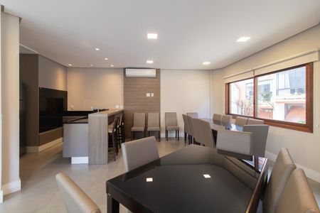 Casa de condomínio à venda com 220m², 3 quartos e 3 vagas Casa de condomínio à venda com 220m², 3 quartos e 3 vagasÁrea comum - Salão de festas