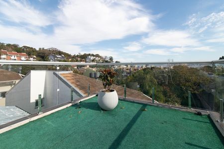 Casa de condomínio à venda com 220m², 3 quartos e 3 vagas Casa de condomínio à venda com 220m², 3 quartos e 3 vagasTerraço