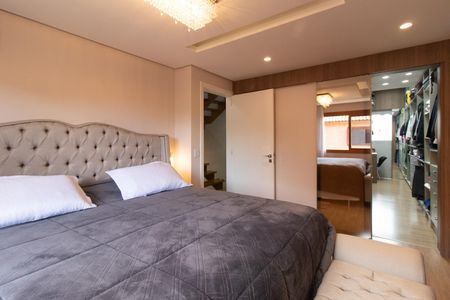 Casa de condomínio à venda com 220m², 3 quartos e 3 vagas Casa de condomínio à venda com 220m², 3 quartos e 3 vagasSuíte