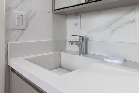 Casa de condomínio à venda com 220m², 3 quartos e 3 vagas Casa de condomínio à venda com 220m², 3 quartos e 3 vagasBanheiro da Suíte