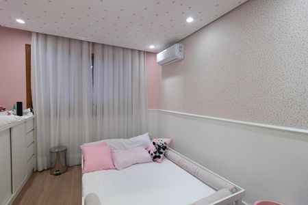 Casa de condomínio à venda com 220m², 3 quartos e 3 vagas Casa de condomínio à venda com 220m², 3 quartos e 3 vagasQuarto 2