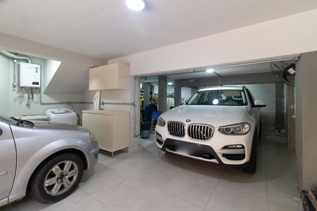 Casa de condomínio à venda com 220m², 3 quartos e 3 vagas Casa de condomínio à venda com 220m², 3 quartos e 3 vagasGaragem