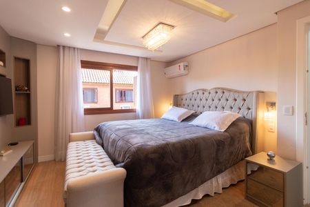 Casa de condomínio à venda com 220m², 3 quartos e 3 vagas Casa de condomínio à venda com 220m², 3 quartos e 3 vagasSuíte