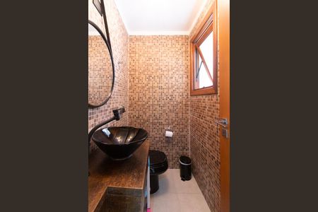 Casa de condomínio à venda com 220m², 3 quartos e 3 vagas Casa de condomínio à venda com 220m², 3 quartos e 3 vagasLavabo