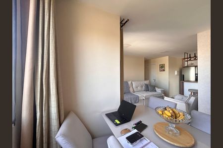 Apartamento à venda com 58m², 2 quartos e 1 vaga Apartamento à venda com 58m², 2 quartos e 1 vagaSala