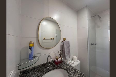 Apartamento à venda com 58m², 2 quartos e 1 vaga Apartamento à venda com 58m², 2 quartos e 1 vagaBanheiro Social