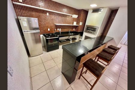 Apartamento à venda com 69m², 2 quartos e 1 vaga Apartamento à venda com 69m², 2 quartos e 1 vagaÁrea comum - Salão de festas