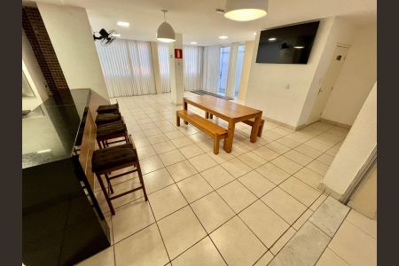 Apartamento à venda com 69m², 2 quartos e 1 vaga Apartamento à venda com 69m², 2 quartos e 1 vagaÁrea comum - Salão de festas