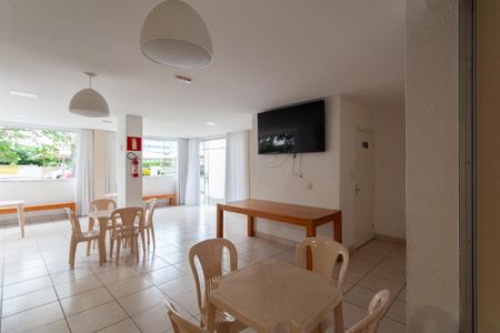 Apartamento à venda com 69m², 2 quartos e 1 vaga Apartamento à venda com 69m², 2 quartos e 1 vagaÁrea comum - Salão de festas