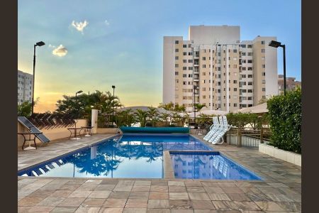 Apartamento à venda com 69m², 2 quartos e 1 vaga Apartamento à venda com 69m², 2 quartos e 1 vagaÁrea comum - Piscina
