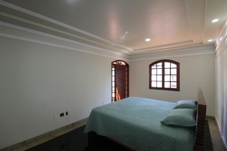 Casa para alugar com 580m², 6 quartos e 4 vagasSuíte 1