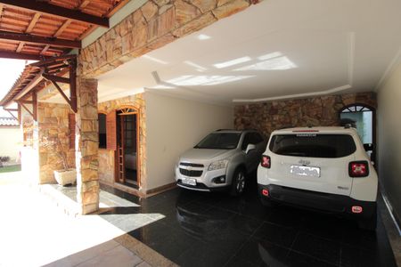 Casa para alugar com 580m², 6 quartos e 4 vagasGaragem