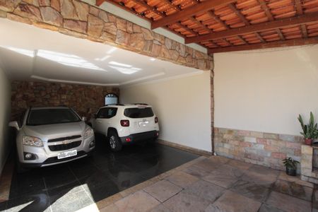Casa para alugar com 580m², 6 quartos e 4 vagasGaragem