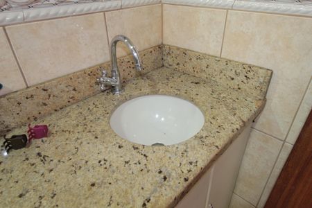 Casa para alugar com 580m², 6 quartos e 4 vagasBanheiro da Suíte 4