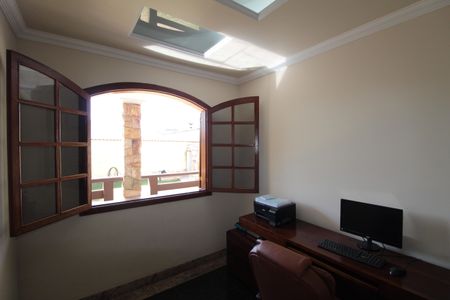 Casa para alugar com 580m², 6 quartos e 4 vagasEscritório